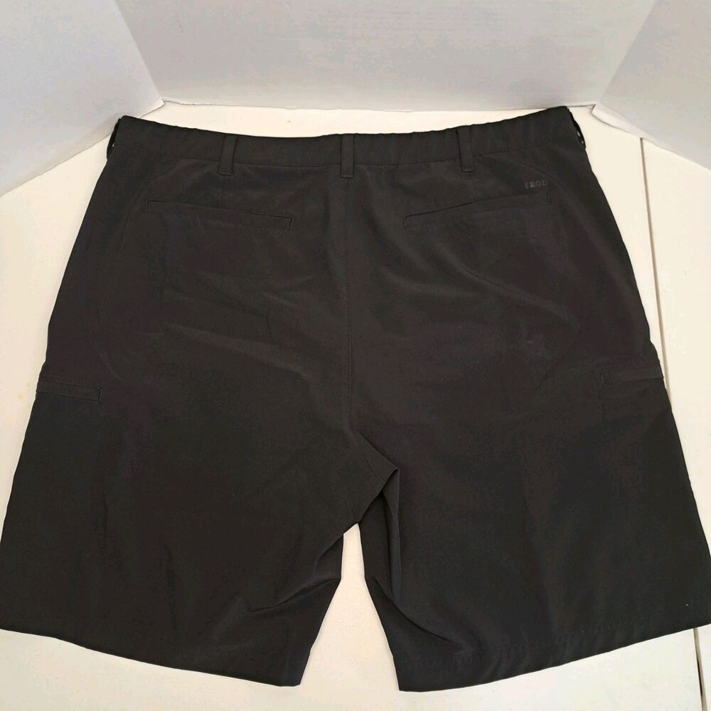 IZOD Golf Shorts Men's Black 42 Quick-Dry Cargo Pockets - Picture 2 of 7